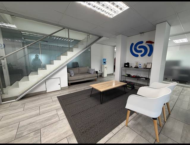 251.10M² OFFICE TO LET IN SUNNINGHILL